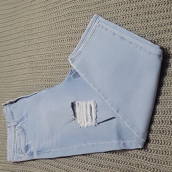 I.N.C Core Denim Straight Highrise - Picture 6 of 6